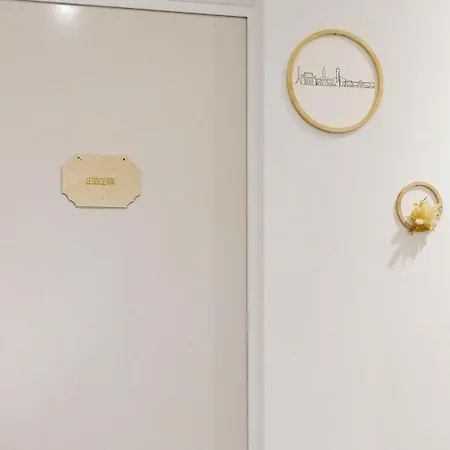 Expat Renting - La Dolce - Netflix Apartment *