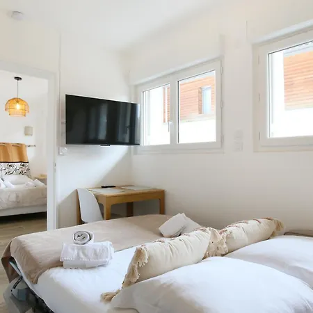 Apartment Expat Renting - La Dolce - Netflix
