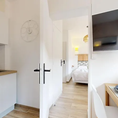 Expat Renting - La Dolce - Netflix