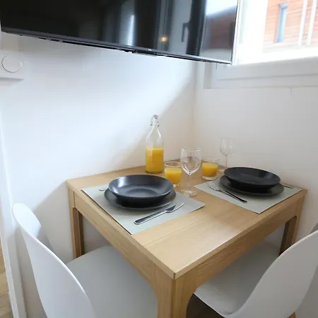 Apartment Expat Renting - La Dolce - Netflix